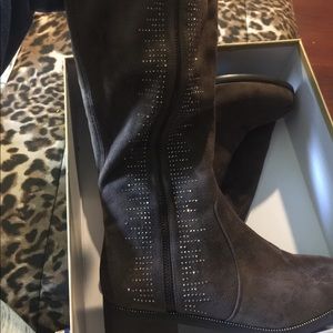 Azura Italian fashion brown suede boots